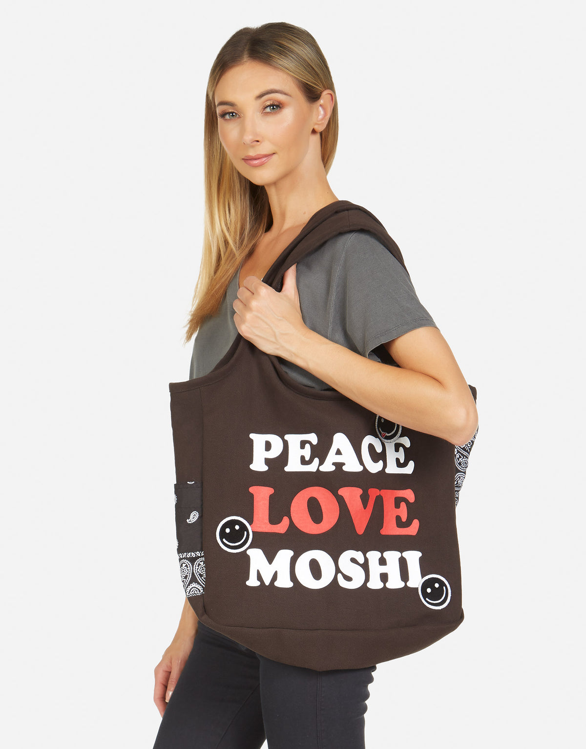 Fatima Peace Love Moshi