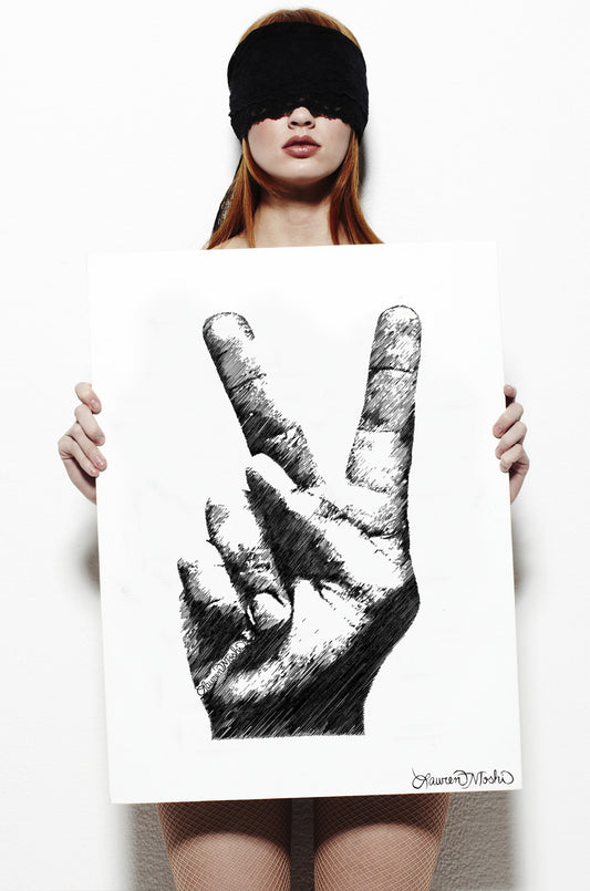 Lauren Moshi Women's Canvas Peace Sign Art - White
